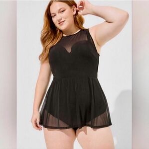 Torrid swimsuits black 4 dd/f